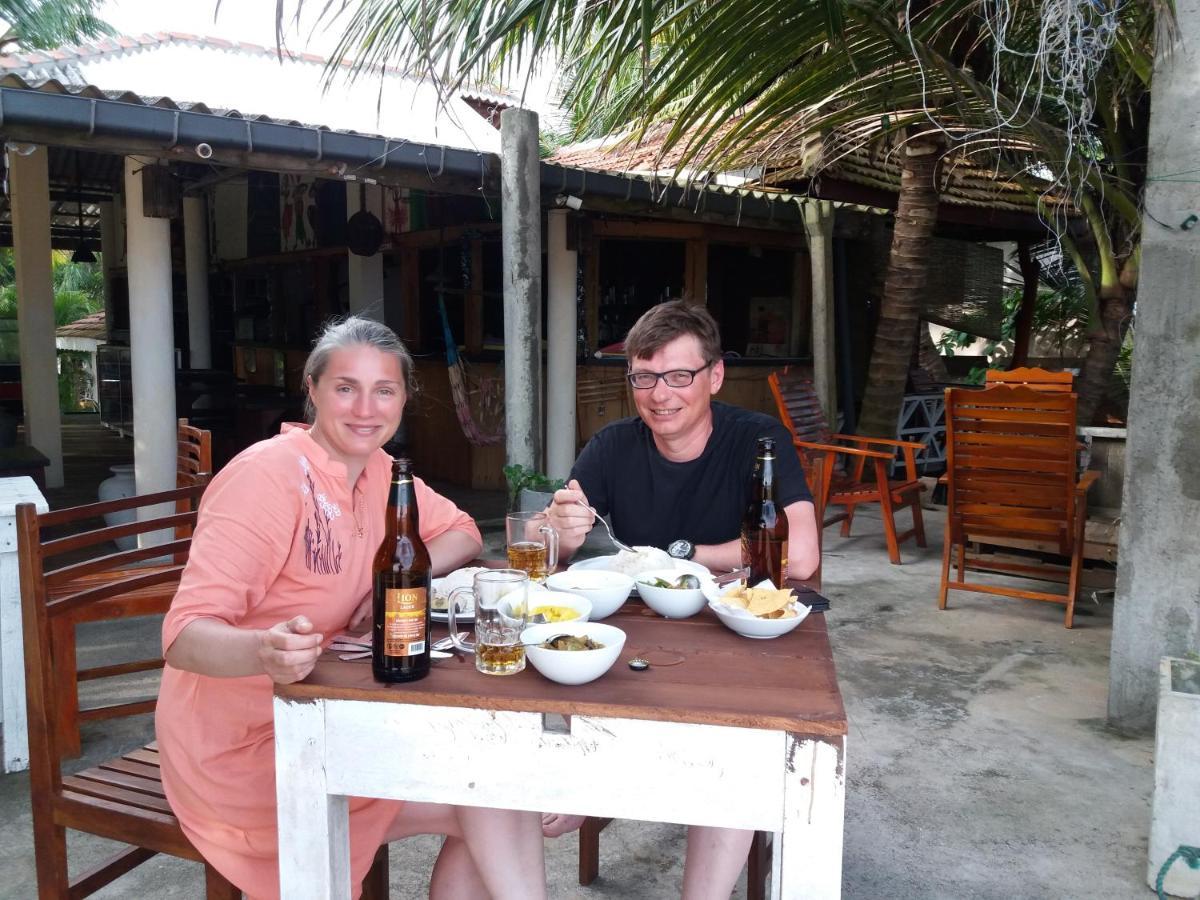 Gems Garden Guest House Tangalle Exterior foto