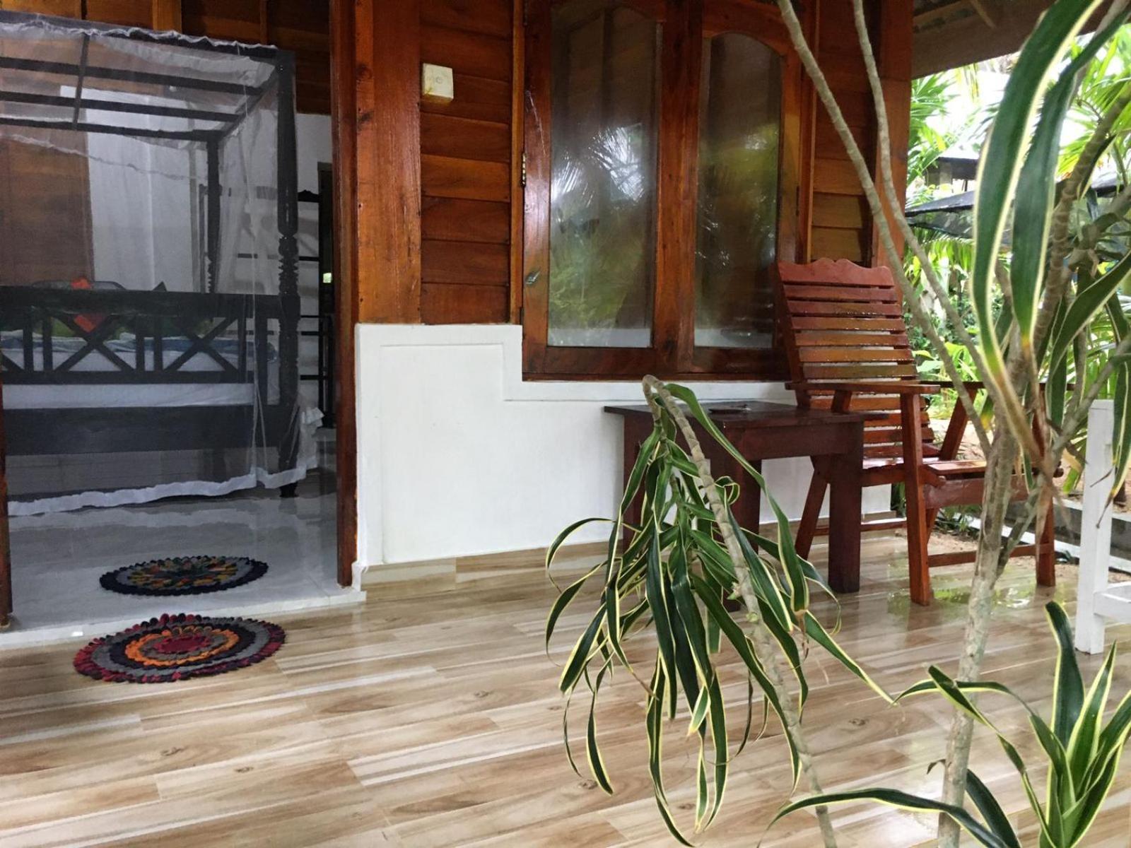 Gems Garden Guest House Tangalle Exterior foto